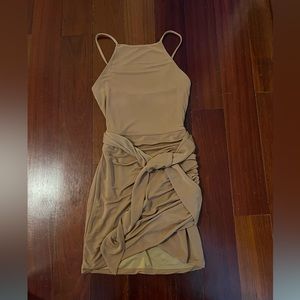 ROBIN MINI DRESS IN TAWNY BROWN